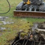 Bourání betonové jímky hydraulickým kladivem